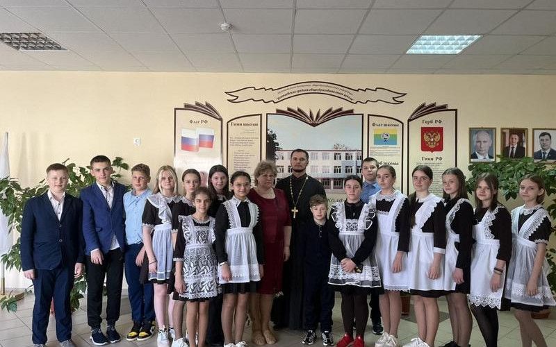 Встреча с шестиклассниками в Бехтеевской школе
