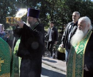 Старооскольские верующие плакали от радости, когда прикладывались к мощам преподобного Сергия Радонежского