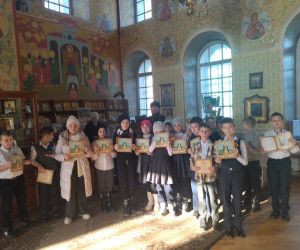Ученики новооскольской школы имени княжны Ольги Романовой посетили Успенский собор