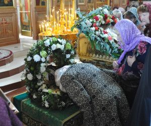 Старооскольские верующие плакали от радости, когда прикладывались к мощам преподобного Сергия Радонежского