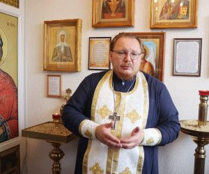 Общее Воскресение прежде Твоея страсти уверяя...
