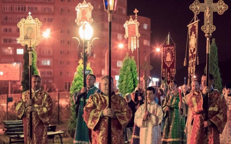 Пасхальный крестный ход как память о Крещении