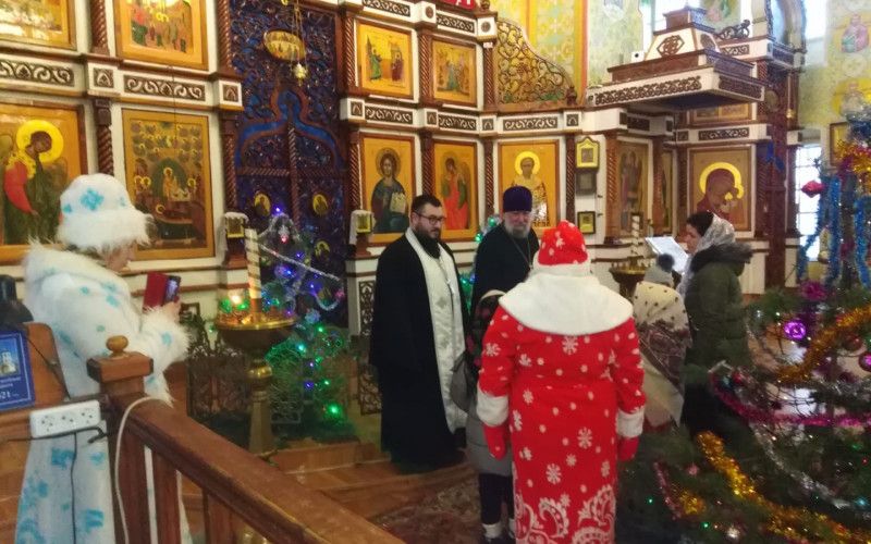 Маленькие новооскольцы прославили родившегося Богомладенца