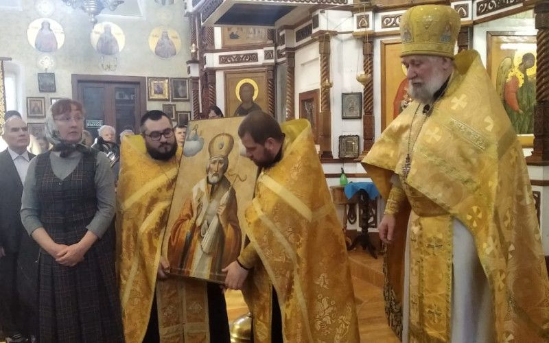 В Успенский Собор Нового Оскола передана в дар икона