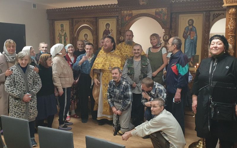 Престольный праздник отметил храм приюта для бездомных