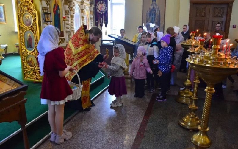 Богослужение для детей в пасхальное утро