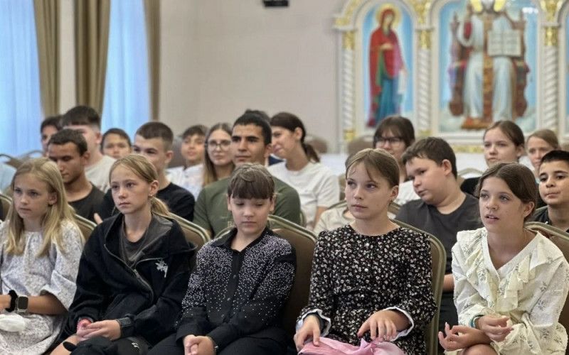 Богоявленский Паломнический центр принял детей участников СВО из приграничья