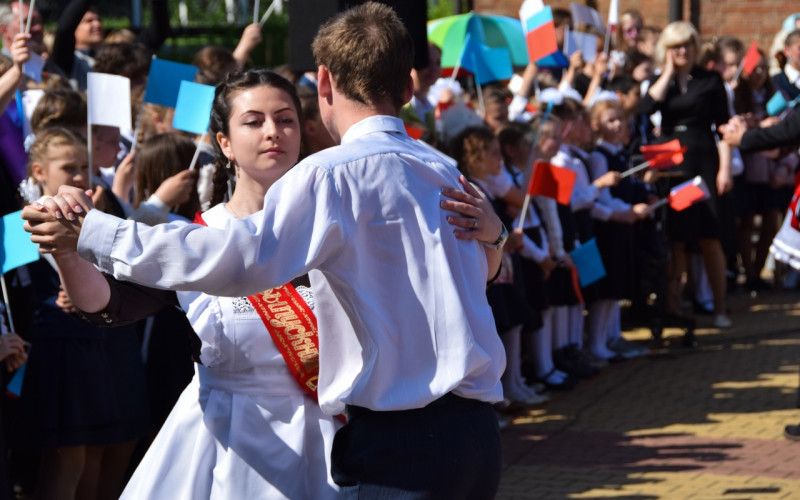 Последний звонок: время для радости и грусти