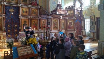 Первоклашки побывали в Успенском соборе Нового Оскола