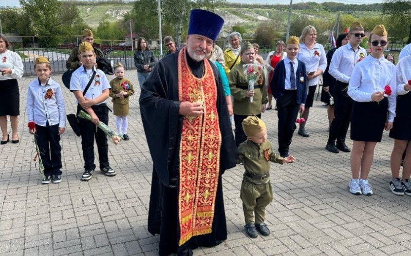 9 мая во всех приходах Новооскольского благочиния прошли торжественные мероприятия.