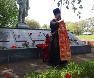 9 мая во всех приходах Новооскольского благочиния прошли торжественные мероприятия.