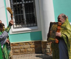 В Старом Осколе отметили день рождения Церкви Христовой