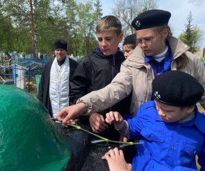 Следопыты отряд "Пламя" почтили память войнов, погибших в годы Великой Отечественной войны