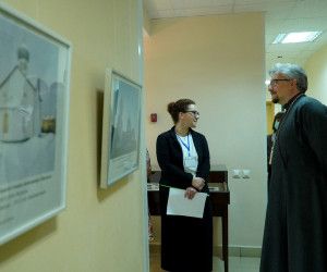 В Белгороде открылась фотовыставка «Он нёс Руси святое имя»