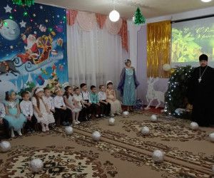Рождественский утренник прошел в ездоченском садике "Сказка"
