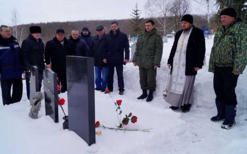 В Новом Осколе почтили память погибших в локальных военных конфликтах