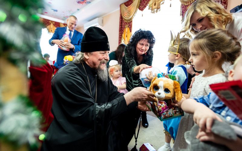 Для маленьких белгородцев устроили рождественское чудо