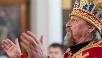 «Душу мою воздвигни Божественным Твоим предстательством, якоже и разслабленнаго воздвигл еси…»
