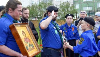 «Равный обучает равного»