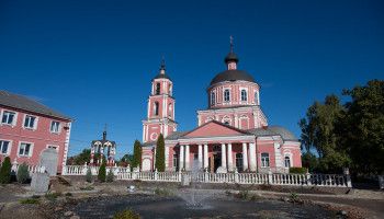 Крестовоздвиженский храм Старого Оскола отметил свое 220-летие