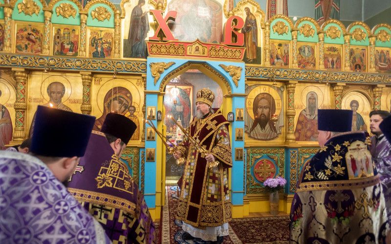 Архиерейское служение в Неделю 4-ю Великого поста