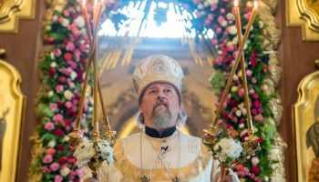 Митрополит Иоанн поздравляет верующих с праздником Преображения Господня