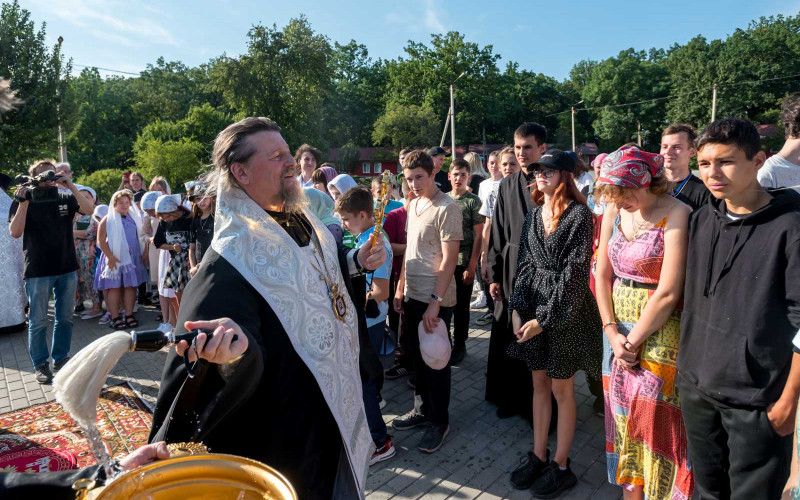 Епархиальный детский лагерь начал свою работу в Чернянском районе