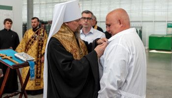 Председатель совета директоров «Тепличного комплекса Белогорья» Анатолий Фуглаев удостоен патриаршей награды