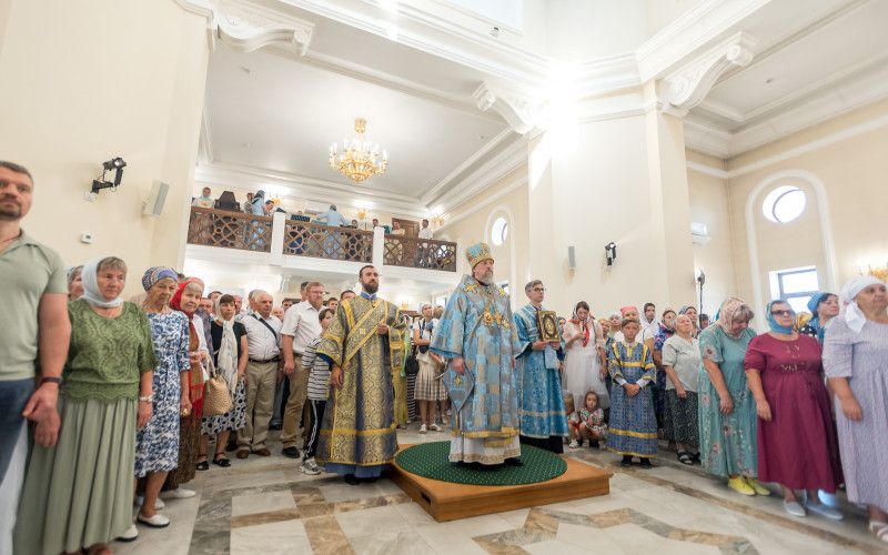 Храм Песчанской иконы Божией Матери отметил престольный праздник