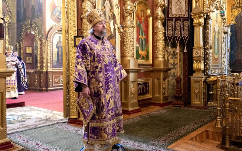 Архиерейское служение в Неделю 4-ю Великого Поста