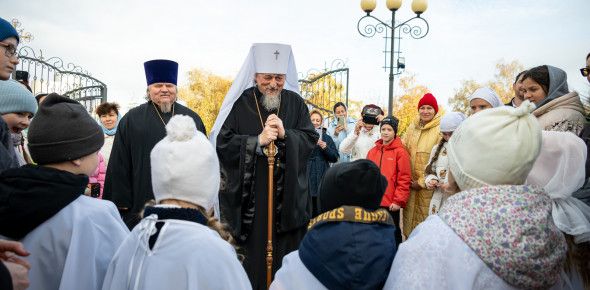 Митрополит Иоанн: «Надо трудиться и молиться, благодарить Бога за те благодеяния, которые Он нам даёт»
