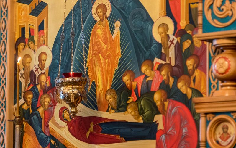 «И по смерти мира не оставила, Богородица…»
