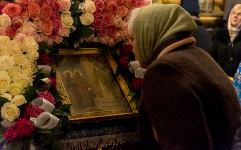 «В храме Божием Дева открыто является и Христа всем предвозвещает…»