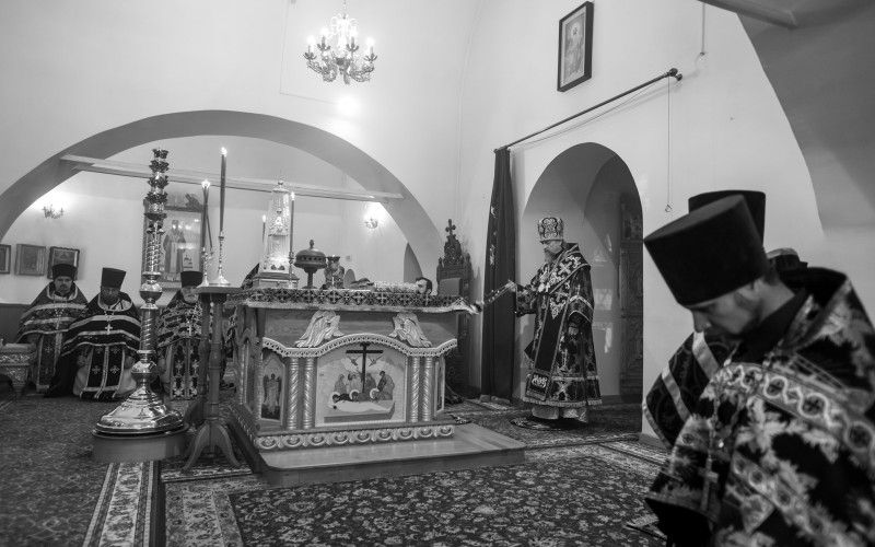 Архиерейское служение в понедельник Страстной седмицы
