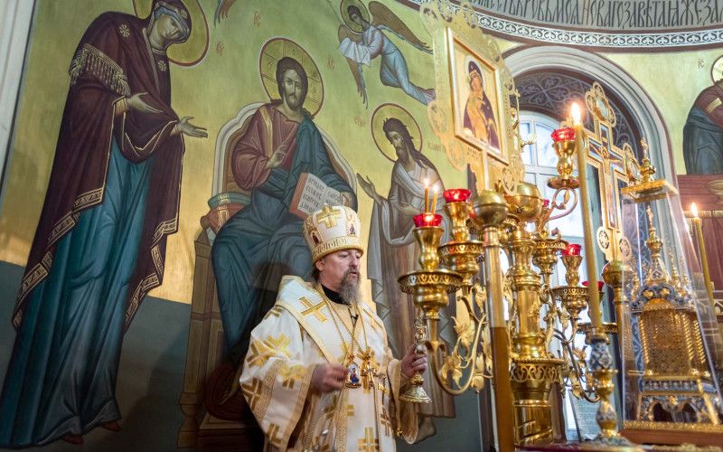 Архиерейское служение в Неделю по Богоявлении