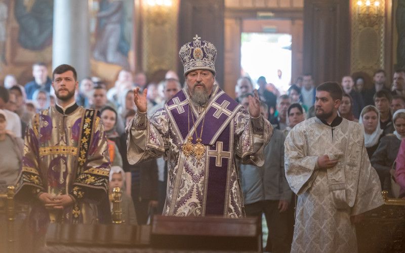 Архиерейское служение в Неделю 5-ю Великого поста