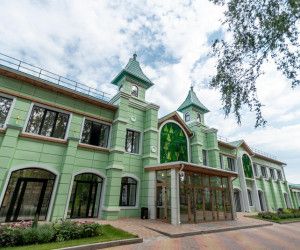 Престольный праздник в "Изумрудном городе"