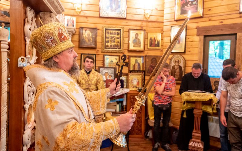 Архиерейское служение в Неделю 2-ю по Пятидесятнице