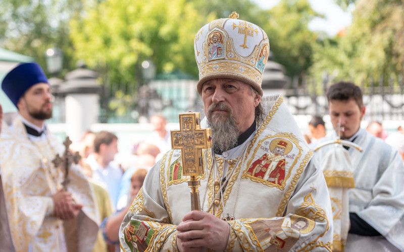 Митрополит Иоанн поздравляет верующих с праздником Преображения Господня