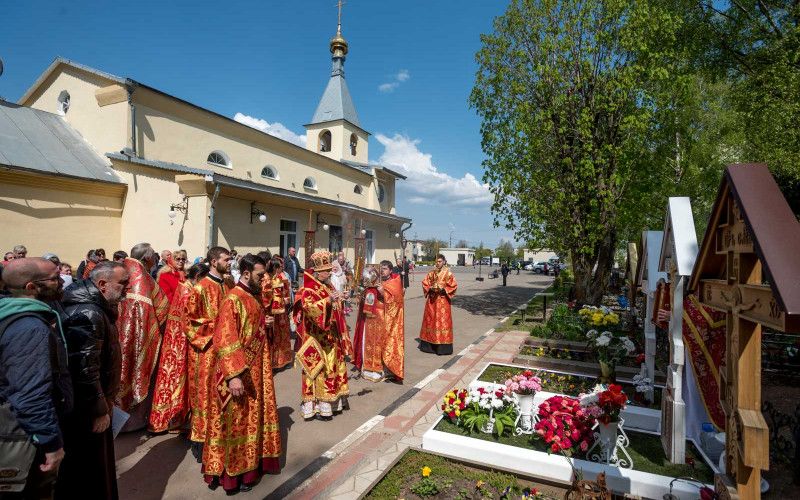 «Ибо Ты – воскресение и жизнь и покой усопших рабов Твоих…»