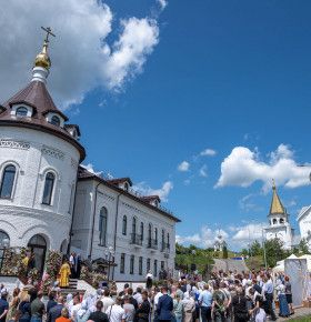 Первыми гостями станут дети героев: в Холковском монастыре открыт Богоявленский паломнический центр