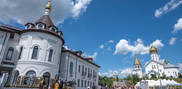 Первыми гостями станут дети героев: в Холковском монастыре открыт Богоявленский паломнический центр
