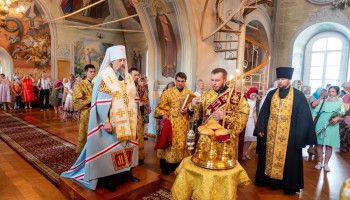 Накануне престольного праздника митрополит Иоанн посетил Смоленский собор Белгорода