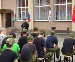 Священнослужитель встретился с курсантами третьего потока военно-исторических сборов "Армата"