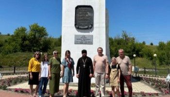 Сотрудники Новооскольской ВК УФСИН и члены их семей посетили Холковский монастырь