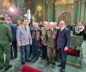 Председатель комитета Госдумы по развитию гражданского общества Сергей Гаврилов предложил усилить воспитательную роль церкви в учебных заведениях