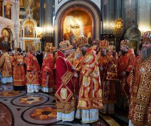 Митрополит Иоанн поздравил Святейшего Патриарха Кирилла с днем тезоименитства