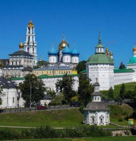 Глава Белгородской митрополии принял участие в престольных торжествах в Троице-Сергиевой лавре