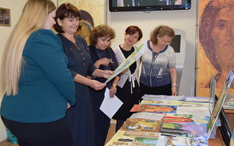 В Старом Осколе прошел конкурс детских рисунков, посвященный преподобному Сергию Радонежскому