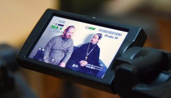 О вере, людях и трендах. Общество потребления: остаться человеком